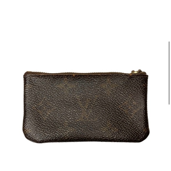 Louis Vuitton keychain pouch - Picture 4 of 9